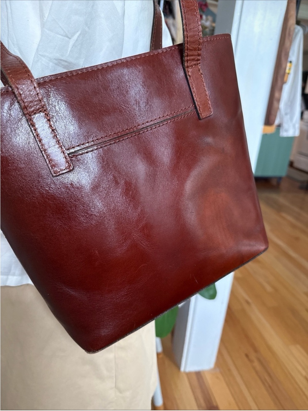 Patricia Nash Deep Chestnut Leather Shoulder Bag - Picture 10 of 16
